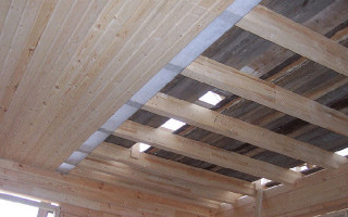 Правильная укладка пароизоляции на потолок – теория и практика