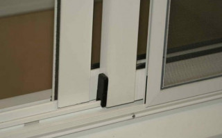 Как собрать алюминиевые раздвижные окна на балконе?